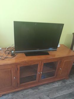 TV stand with free TV