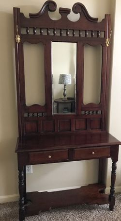 Hall tree with drawers and mirror