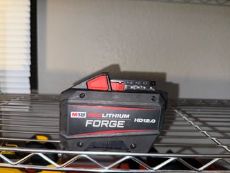 Milwaukee M18 18V Lithium-Ion REDLITHIUM FORGE HD 12.0 Ah Battery Pack USED LIKE NEW