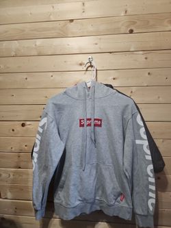 Supreme Hoodie Medium