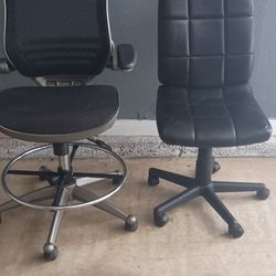 Office Chairs 