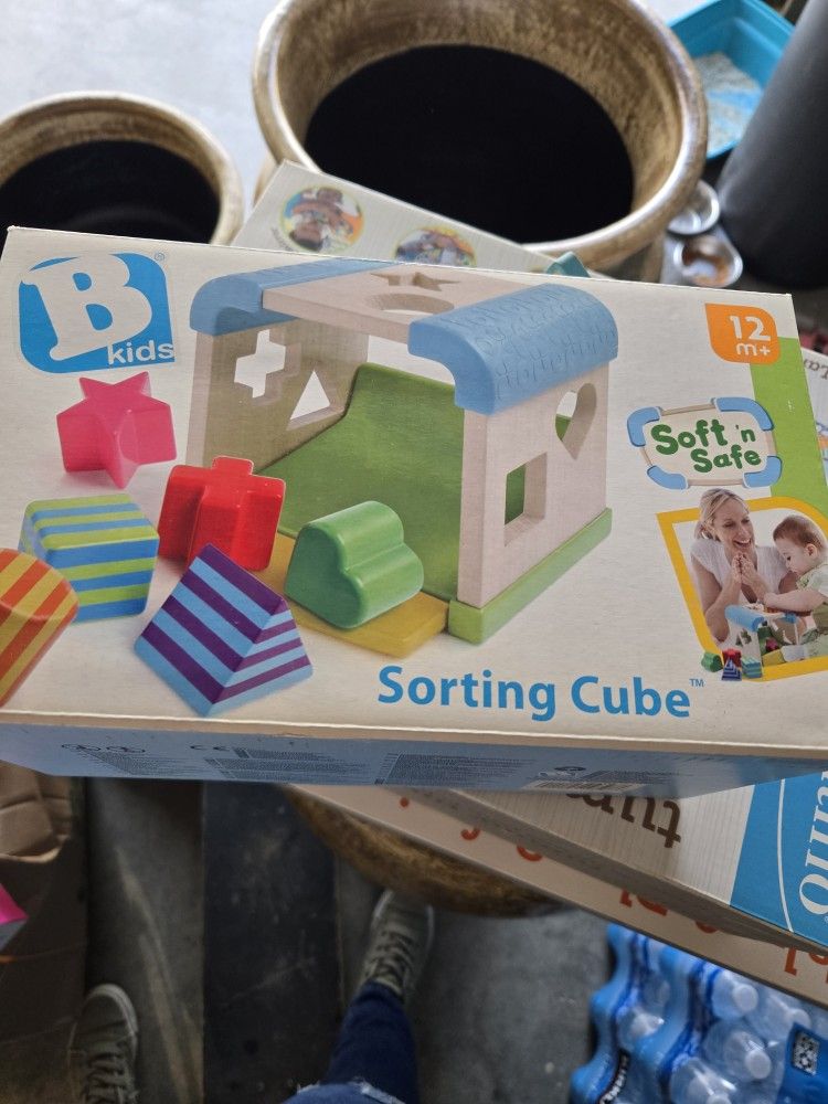 Sorting Cube Toy