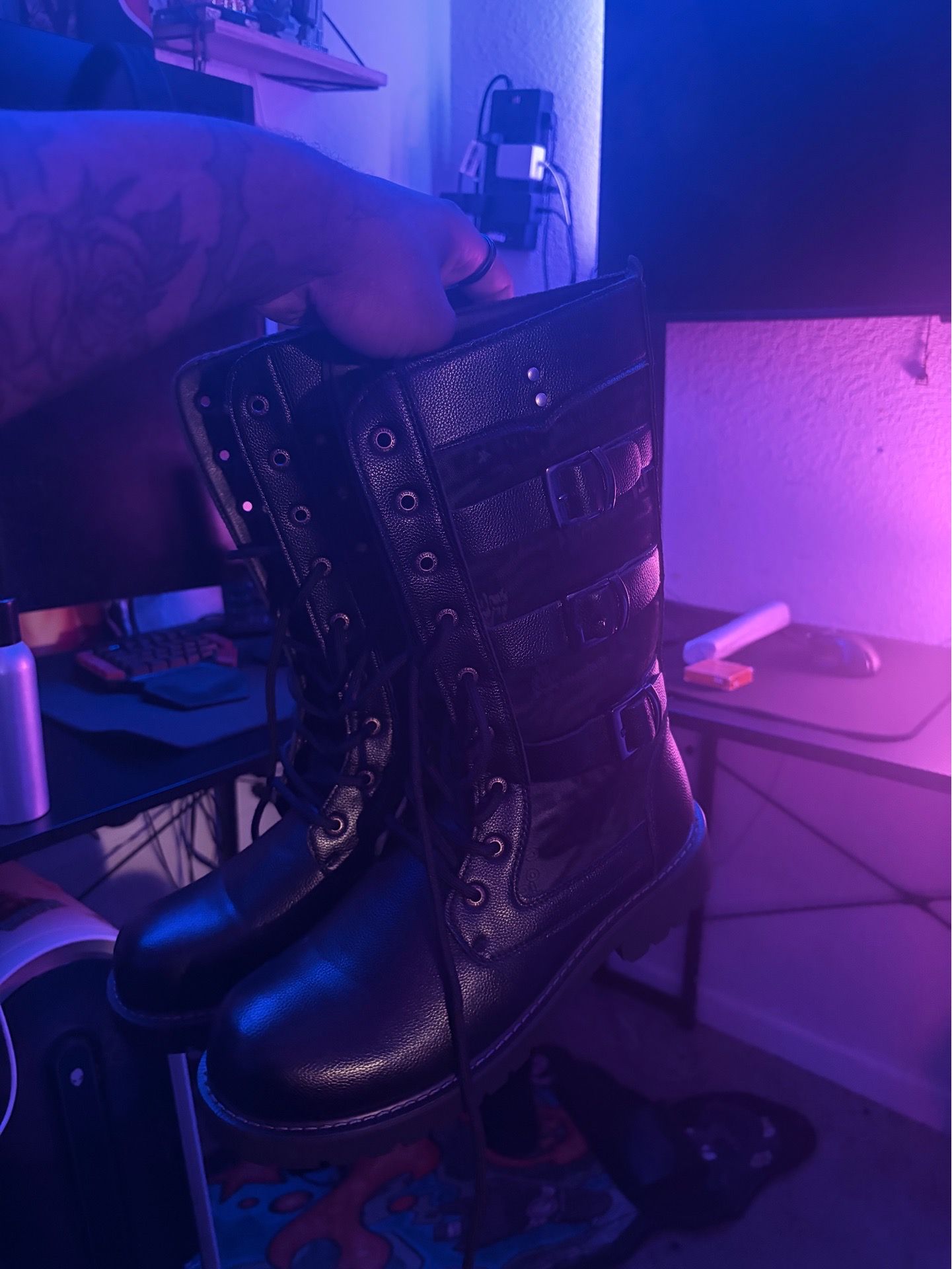 Biker boots