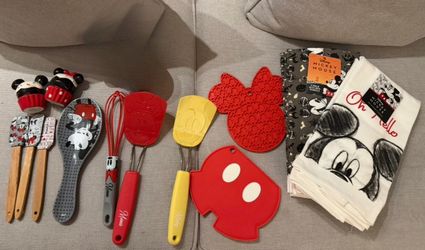 Mickey&minnie kitchen bundle🌟