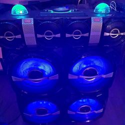 4000 watt party stereo with Bluetooth
