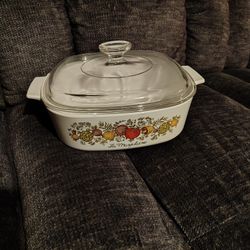 Corningware Dish w/lid