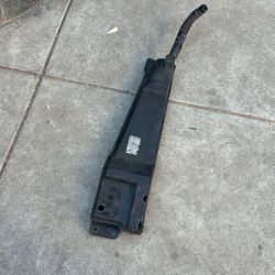 g8 Gt Wiper  Fluid Bottle 