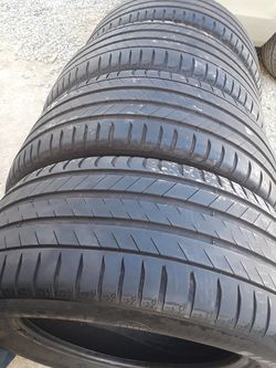 305/45r22 nitto pair of tires