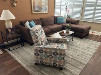 LA-Z-BOY Sectional/Chaise & Accent Recliner