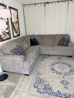 Lshape gray sectional, Ashley Furn. 🛻Delivery Available