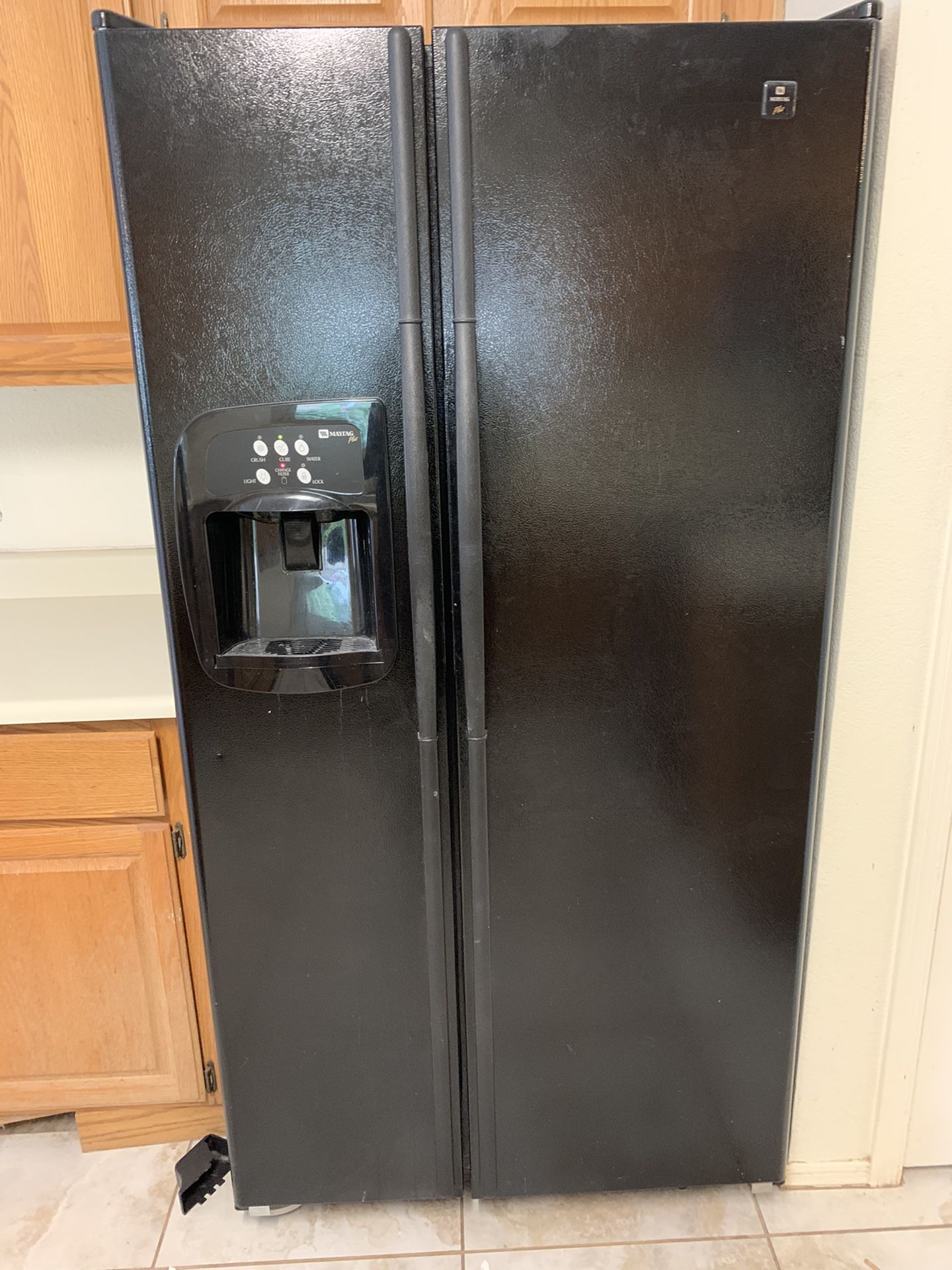 Maytag Plus Refrigerator 225 for Sale in Phoenix, AZ OfferUp