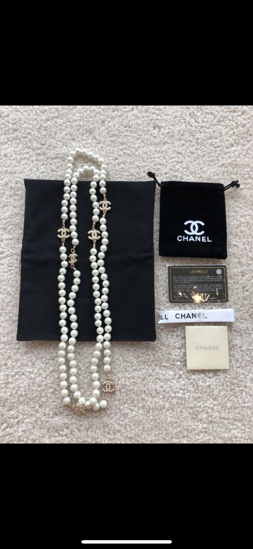 Gorgeous Chanel necklace very sexy & classy! Comes with a dust bag & Chanel authenticity card!