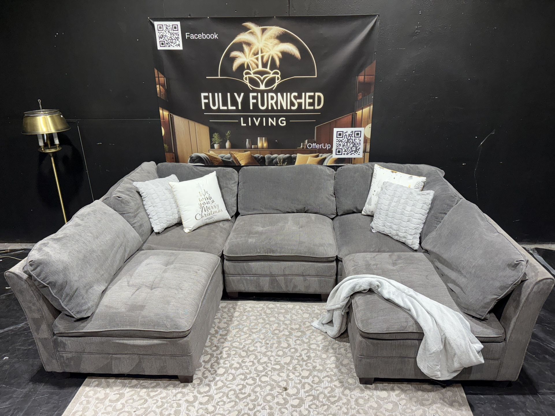Sectional/couch/sofa,70x108x70,color:grey, delivery Available π
