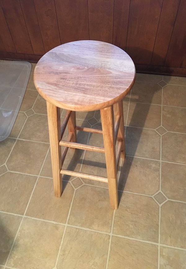 2 5 Ft Bar Stool Furniture In Omaha Ne Offerup
