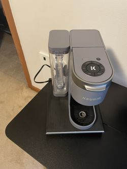 Keurig K Supreme With Storage Shelf