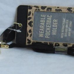 BathNEW Bath & Body Works WEARABLE /ID Holder with key ring, leopard print
