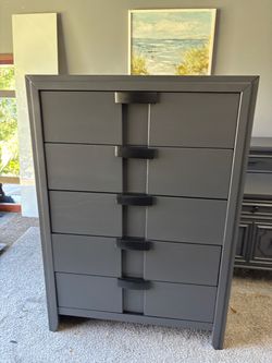 Gray 5-Drawer Tall Chest Dresser and 1 nightstand
