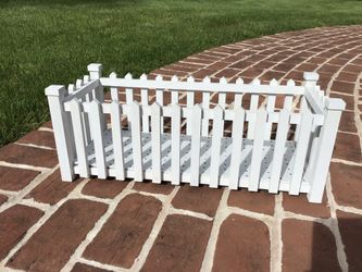 NEW Super cute wooden white picket fence planter handmade from local artisan