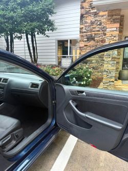 Wolkswagen  jetta  2014 millas 135 titulo limpio personal emision  al dia