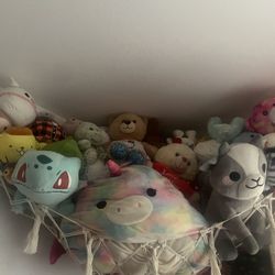 net to hold plushies 