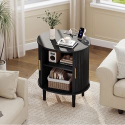 Mid Century Modern Nightstand with Charging Station (1,Black)