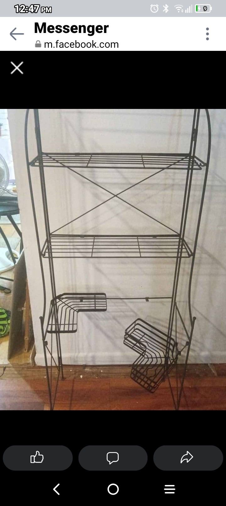 BEAUTIFUL SHELF FOR SALE. VERY DURABLE $25
