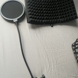 Pop Filter And Isolation Shield For Studio