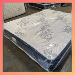 Queen size mattress/ Colchon