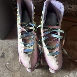 Woman’s Roller Skates