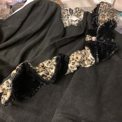 Ladies Faux Fur Poncho With Free Matching Scarf