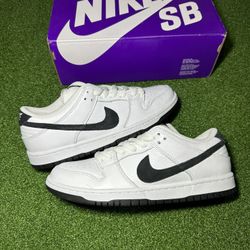 SB Dunk Low “White & Black” 