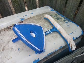 Pool brush 30