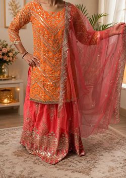 Size S - 34 beautiful lehnga short shirt with skirt and dupatta  Indian wedding dress #parties#diwali #Eid
