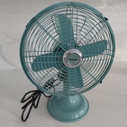 Retro Style 12" Desktop 3 Speed Oscillating Fan