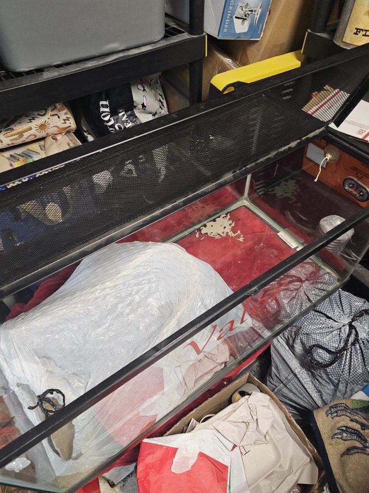 Two 40 Gallon Reptile Tanks With Screen Tops