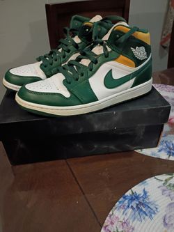 Nike Jordan 1 size 10