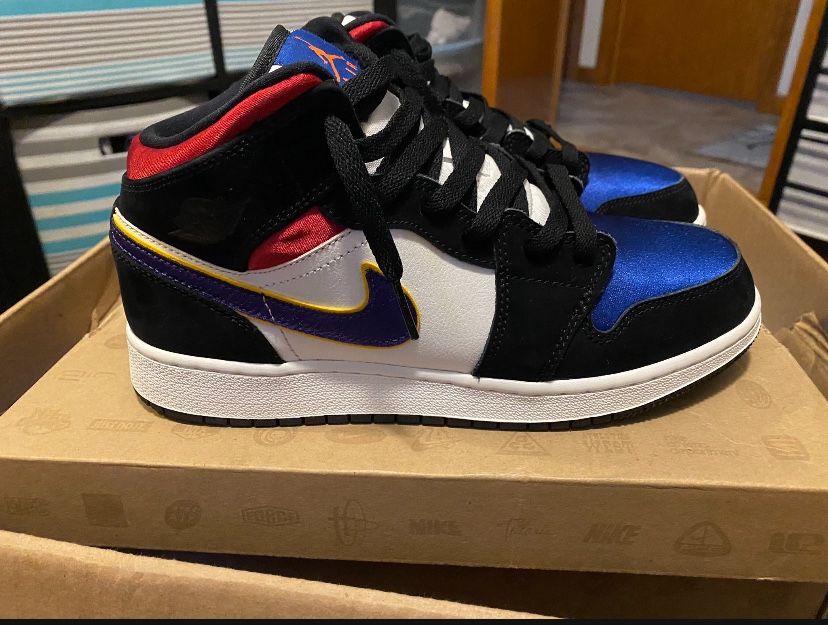 Jordan 1 Mid Lakers Size 7