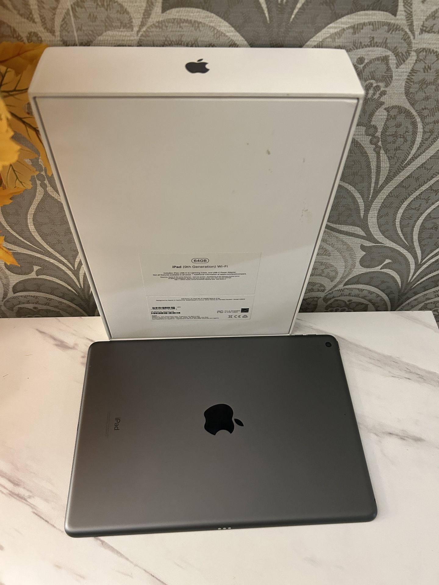 iPad 9 Gen, Excellent Condition