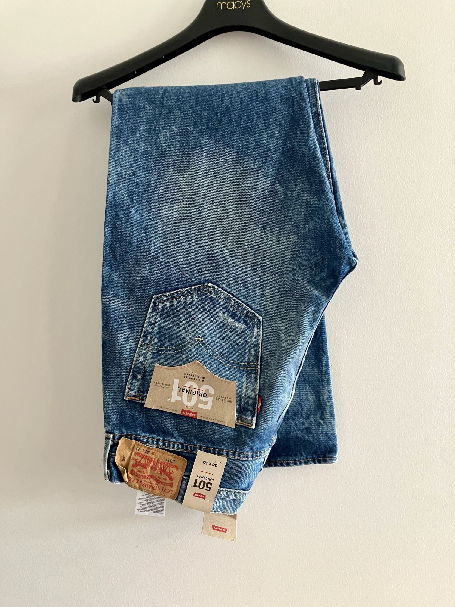 501 Levi’s Men’s Jeans 36x30 Nwt