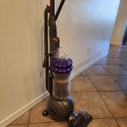 Dyson Cinetic Big Ball Animal Upright Vacuum