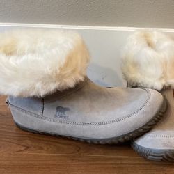 Sorel Moccasin Boots, Size 11