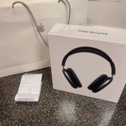 AirPod Pro Max USB-C Midnight Black with Case