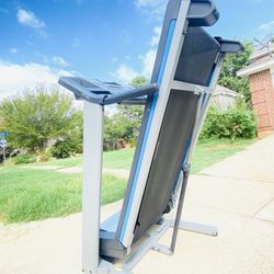 Reebok Folding Treadmill With Incline 