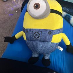 Minion Plushie 