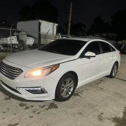 2015 Hyundai Sonata 