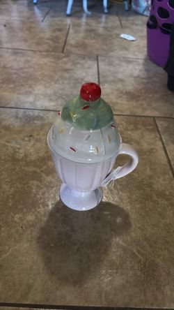 Ceramic Ice Cream Sundae Mug with Lid