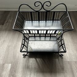 Metallic Plant 🪴stand 