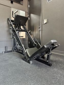 NEW EXERCISE LEG PRESS AND HACK SQUAT MACHINE IN BOX
