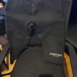 Fear Of God -Essentials Joggers And T-shirt