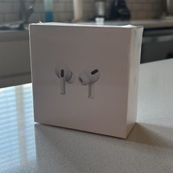 AirPod Pro 1 *Best Offer Keeps*